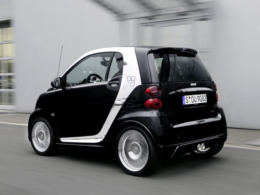  Smart ForTwo Tailor Made by Brabus 2009 года  (фото 15 из 15)